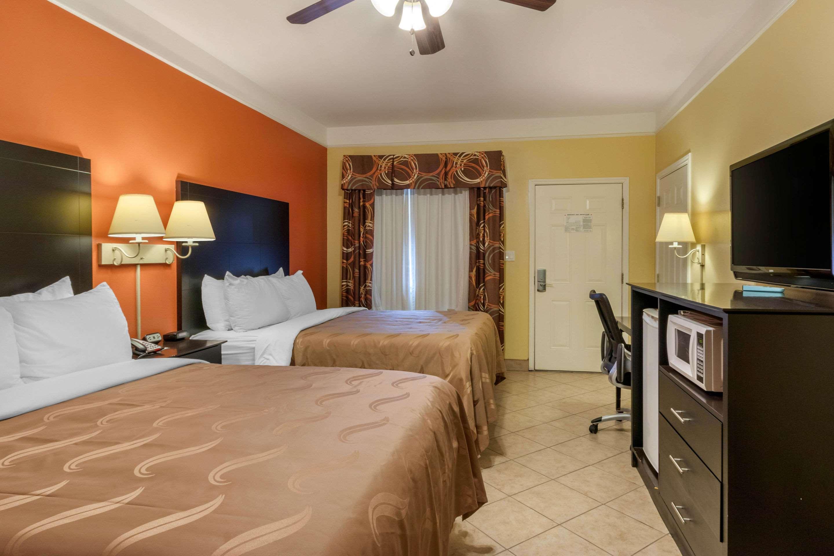 Quality & At The Outlets Mercedes-weslaco Hotel Mercedes
