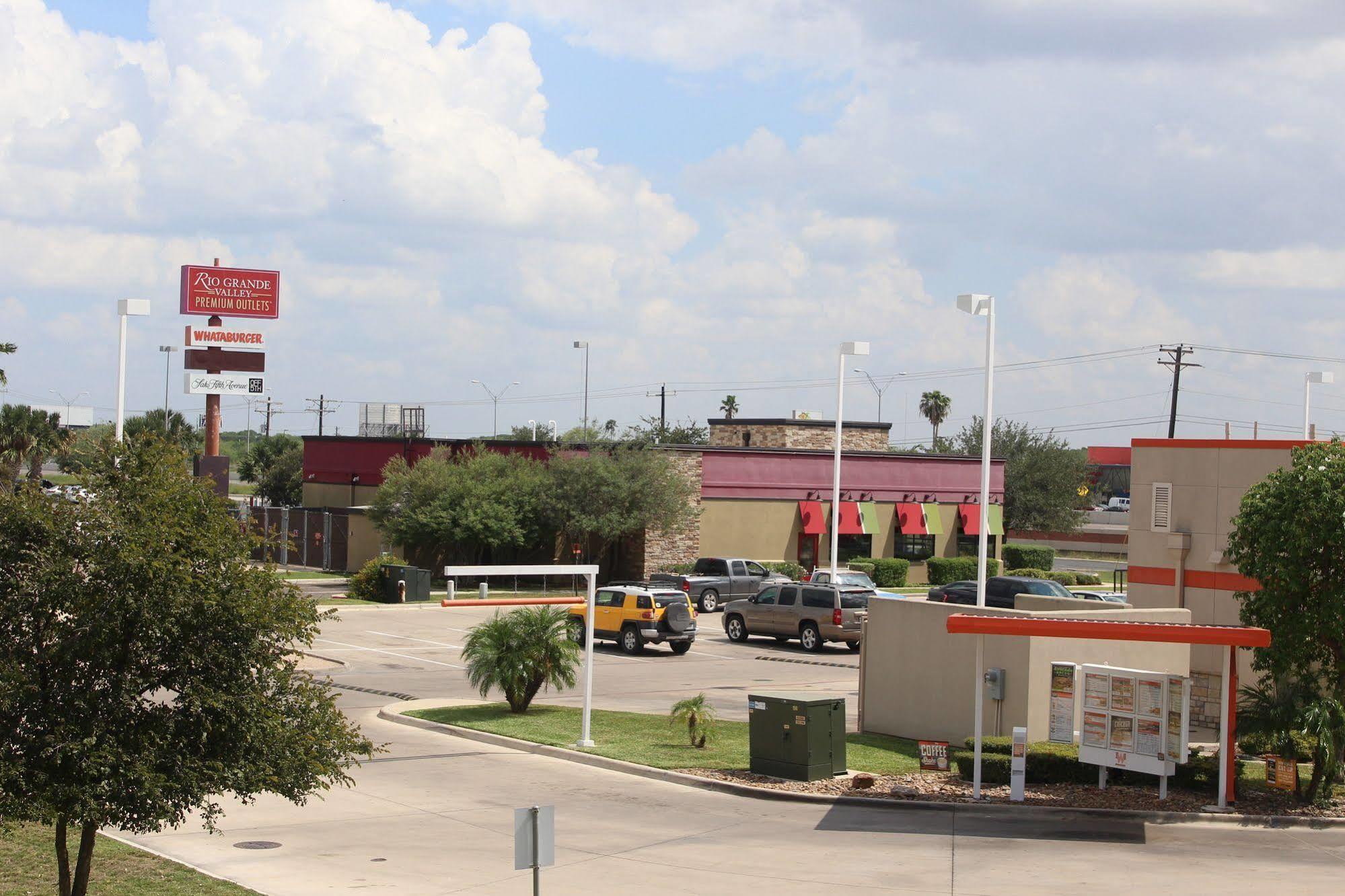 Quality & At The Outlets Mercedes-weslaco Hotel Mercedes